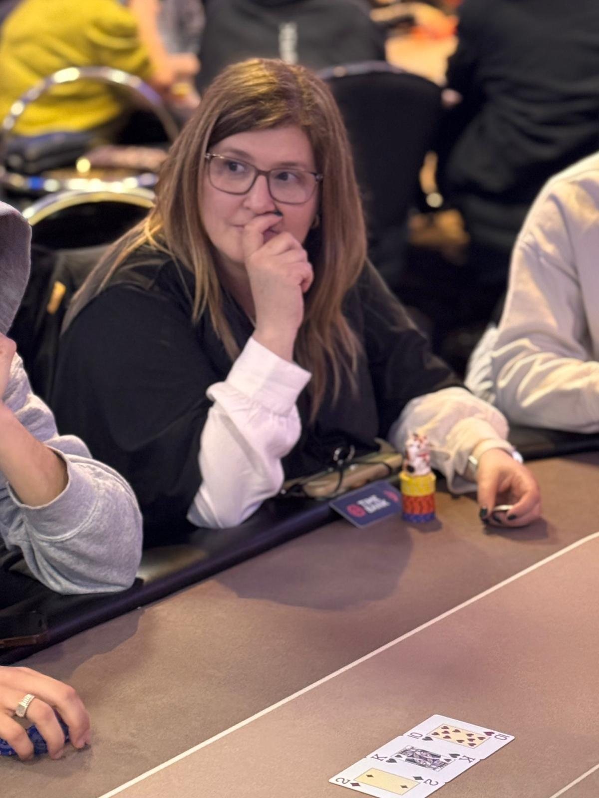 BPS Ladies player watching a hand at the table