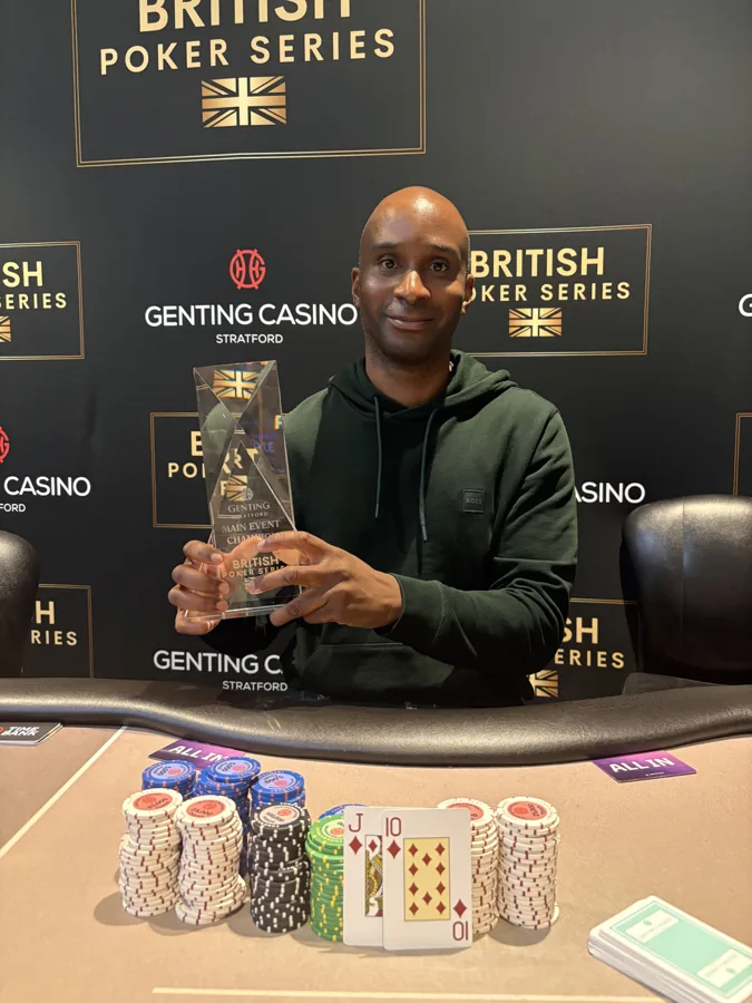 Babawande Obadun with the Championship trophy